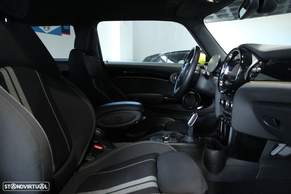 MINI 3 Portas Cooper SE Premium Essential - 11