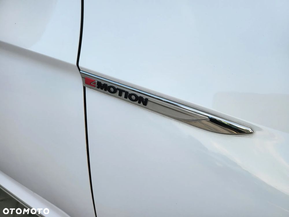 Volkswagen Passat Variant 2.0 TDI SCR 4Motion DSG Highline - 7