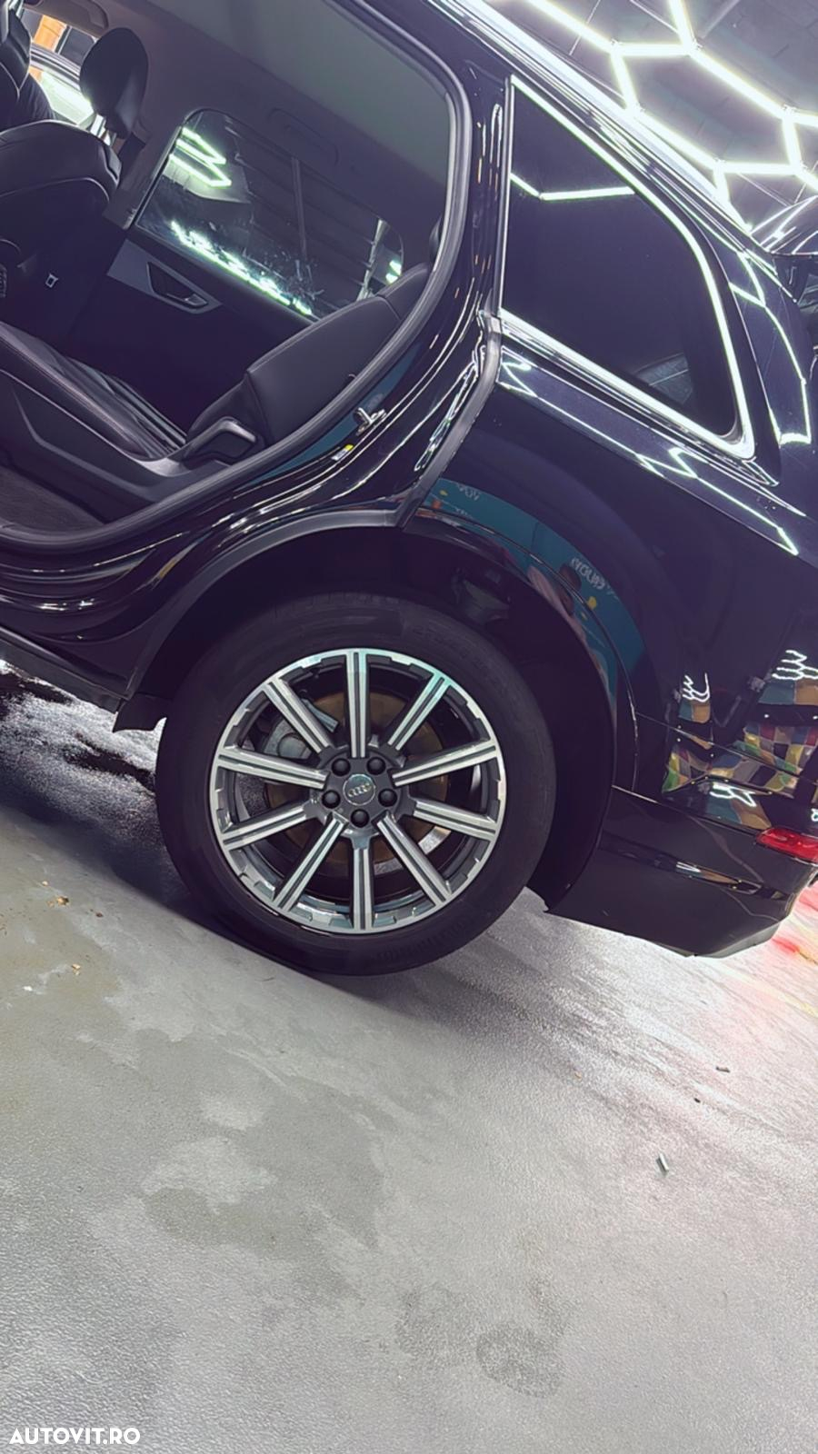 Audi Q7 3.0 55 TFSI quattro Tiptronic Basic - 9