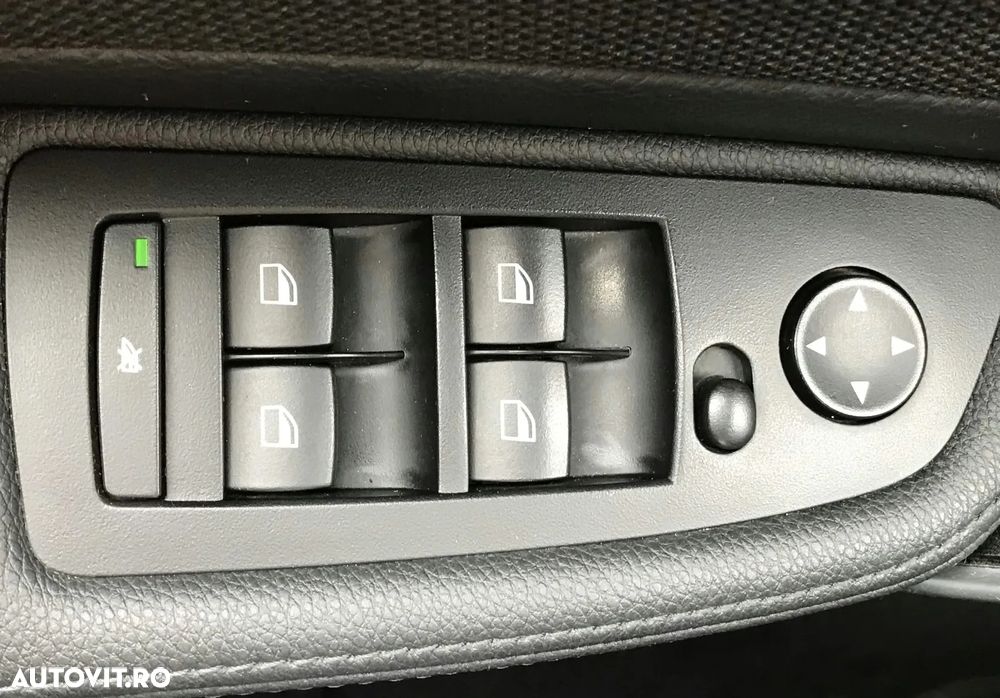 BMW Seria 1 118d Sport Line - 24