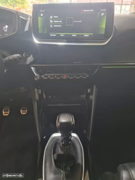 Peugeot 208 1.5 BlueHDi GT Line - 17