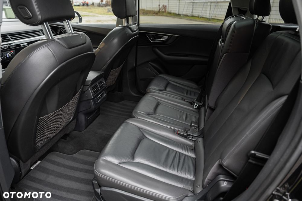 Audi Q7 - 29