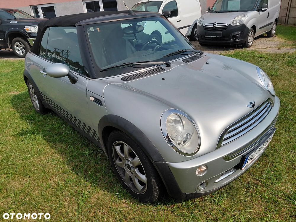 MINI Cooper Standard - 1