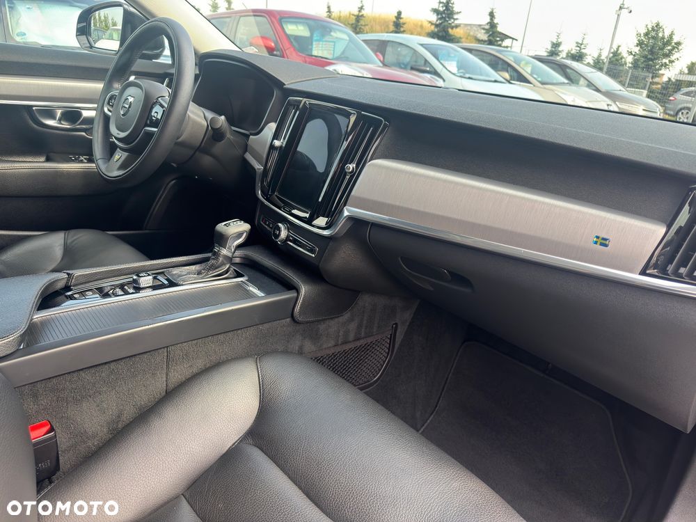 Volvo S90 D4 Geartronic Momentum Pro - 36