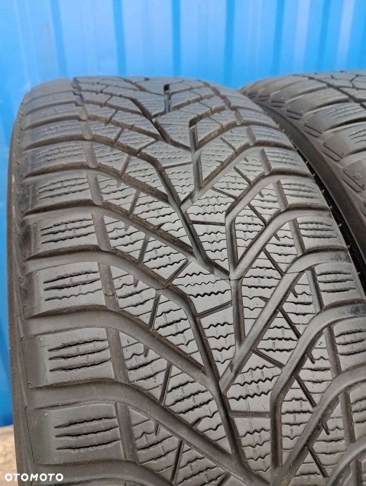 KOŁA ZIMOWE ALUMINIOWE TOYOTA C-HR 5X114 R19 7,5J ET50 OPONY 225/45 R19 96V YOKOHAMA BLUEARTH V905 - 18