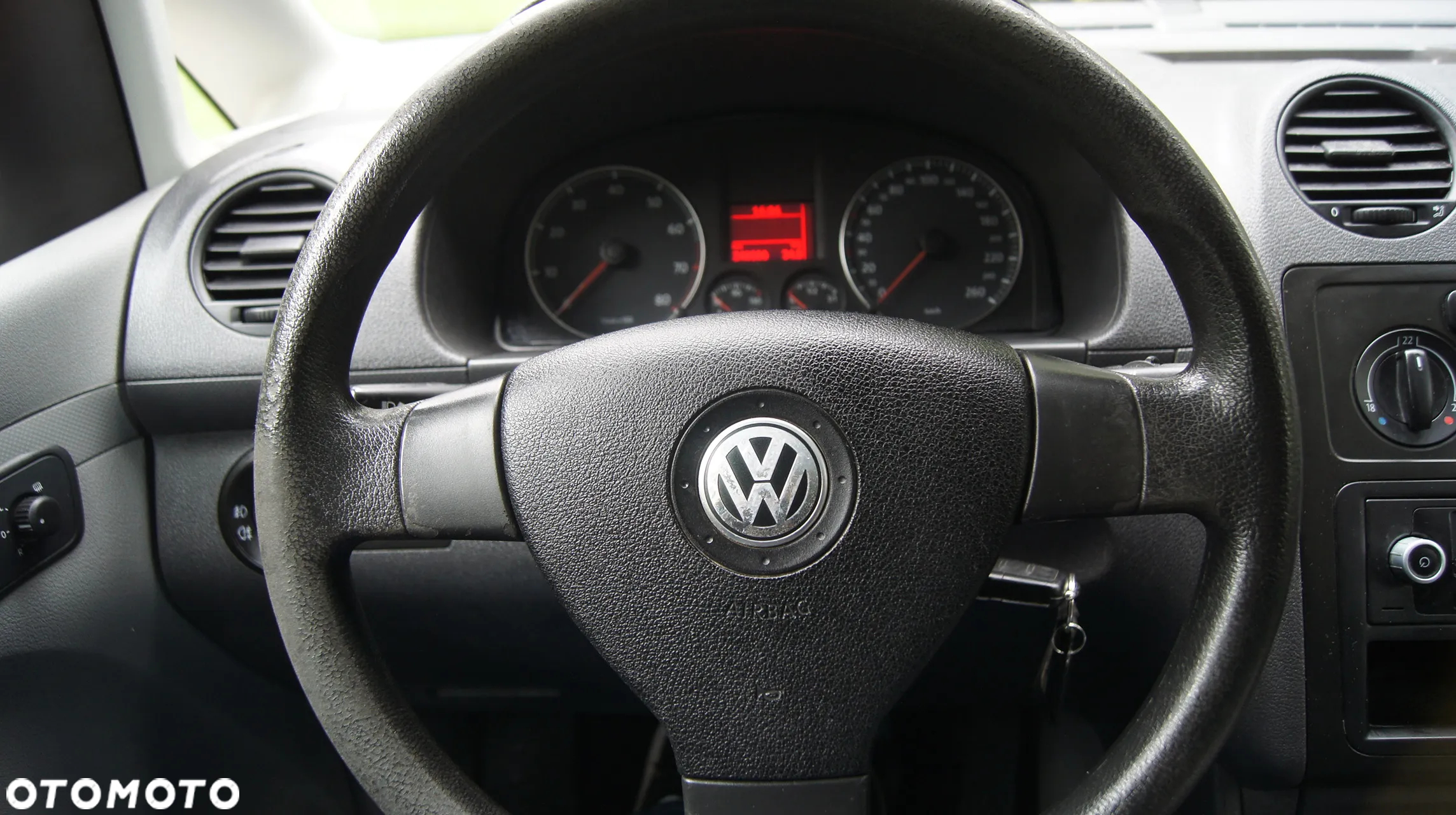 Volkswagen CADDY - 21