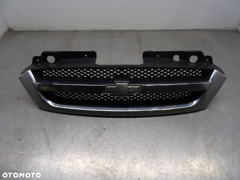 CHEVROLET TACUMA REZZO 04-08 GRILL ATRAPA CHŁODNICY - 1