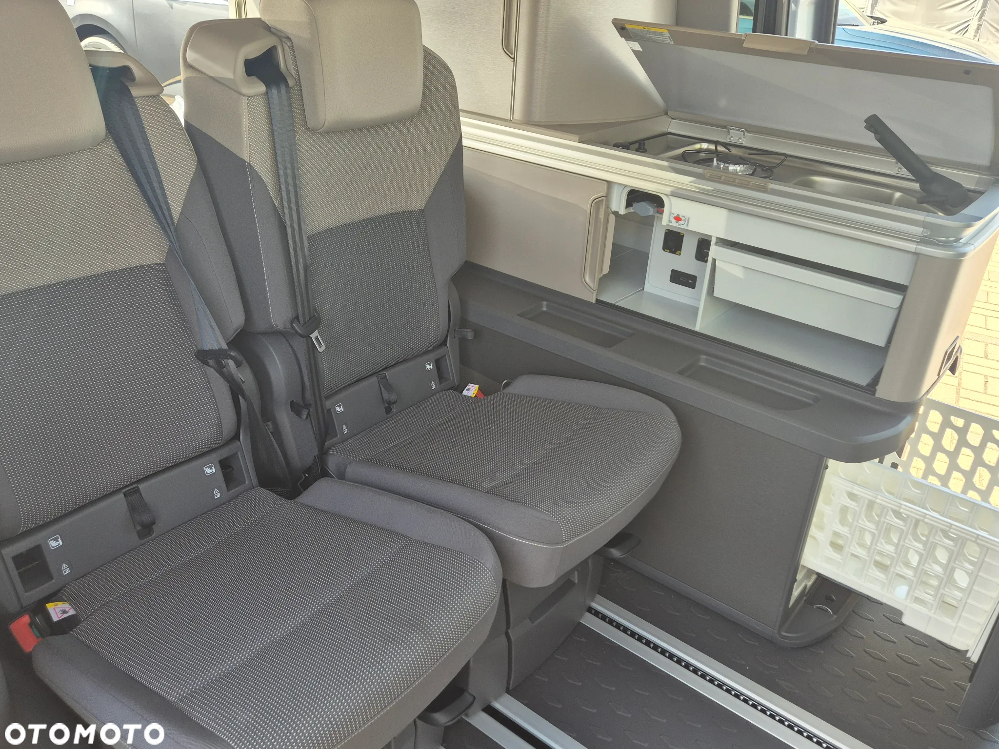 Volkswagen California - 14