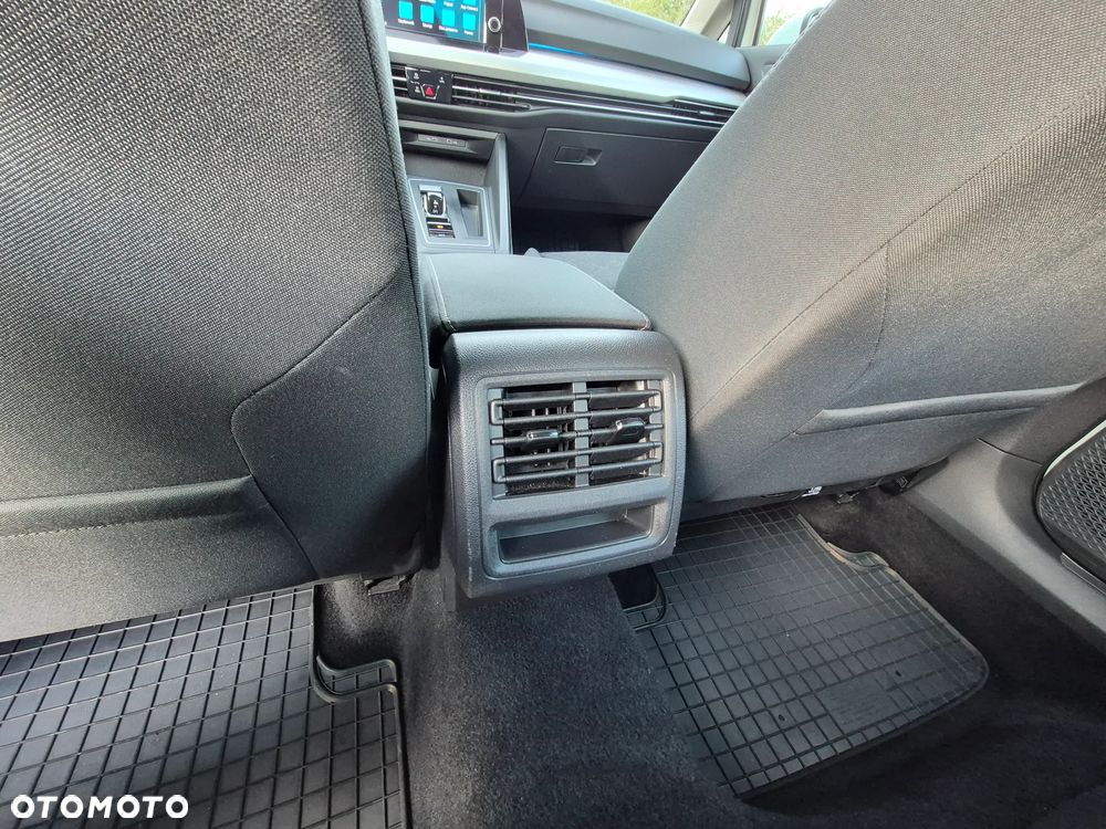 Volkswagen Golf Variant 1.5 eTSI EVO Life DSG - 16