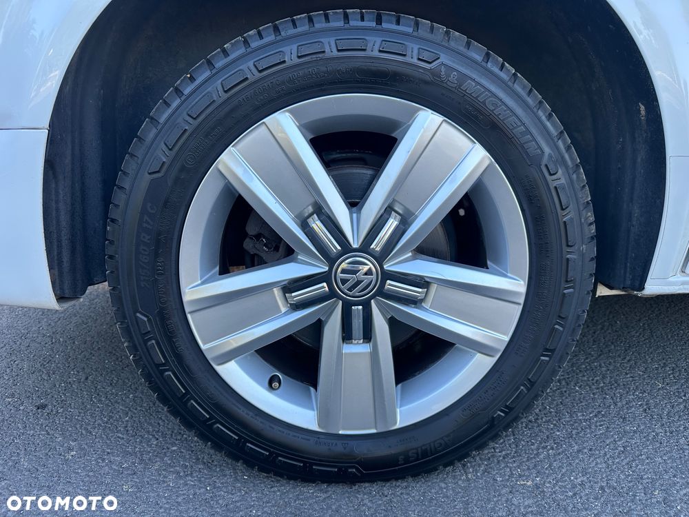 Volkswagen California - 38