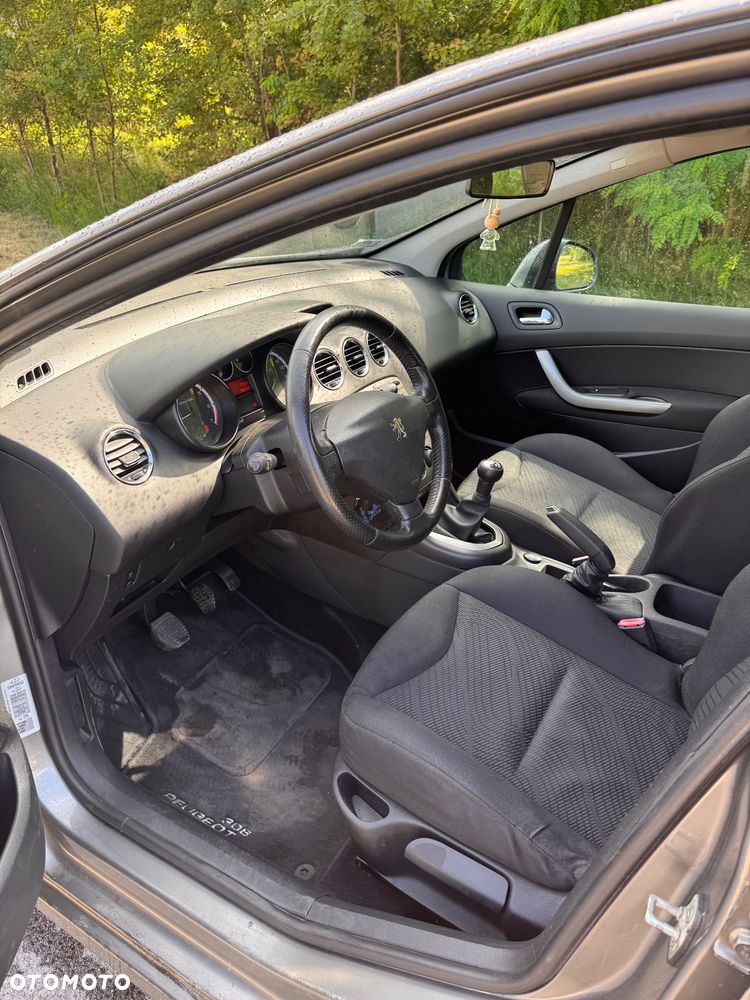 Peugeot 308 1.6 Premium - 10