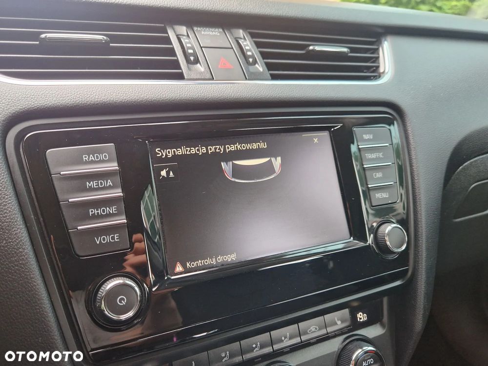 Skoda Octavia 2.0 TDI DSG Style - 22