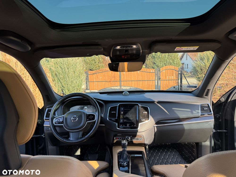 Volvo XC 90 D5 AWD Momentum - 10