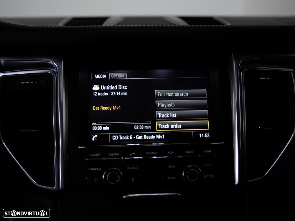 Porsche Macan S - 32