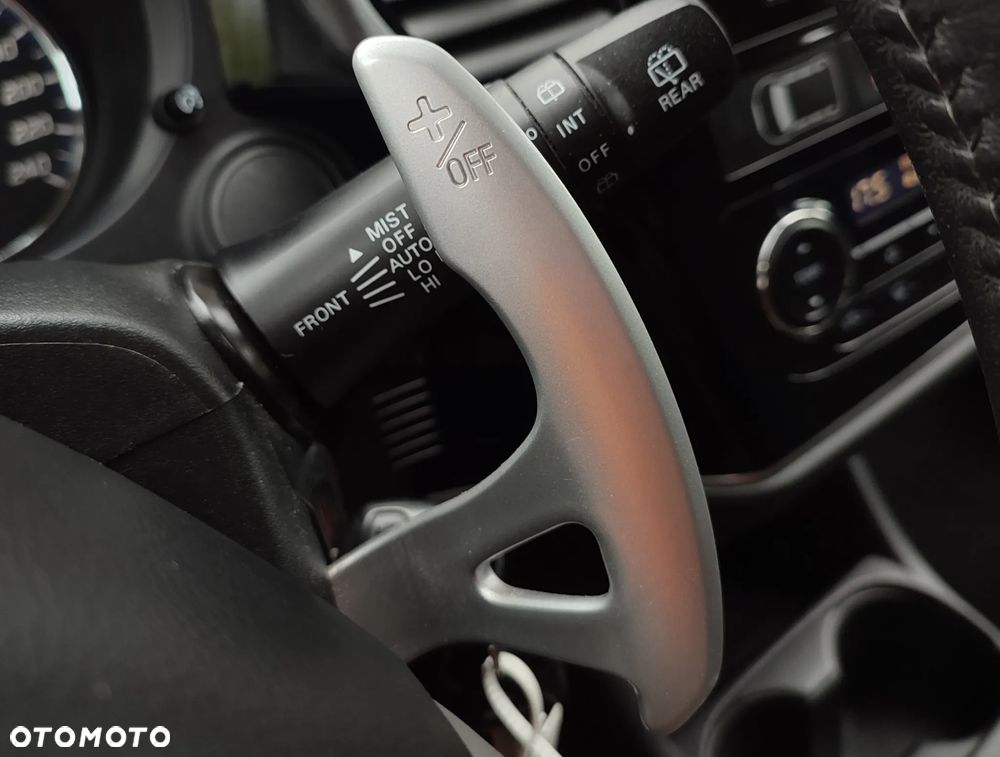 Mitsubishi Outlander 2.0 4WD CVT Top - 15