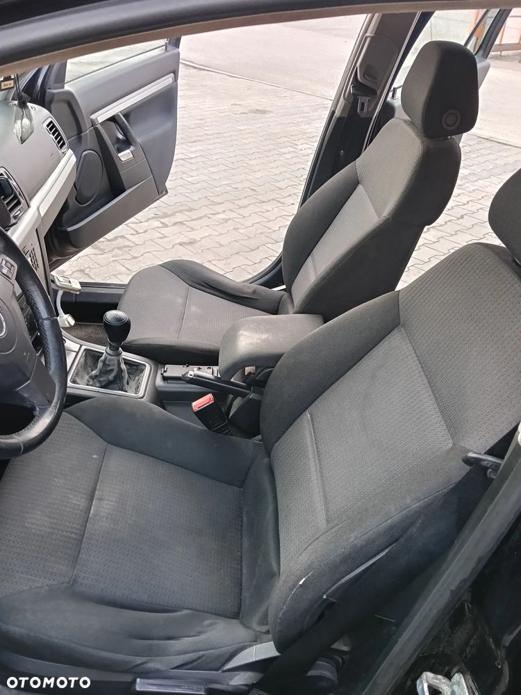 Opel Vectra 1.8 - 10