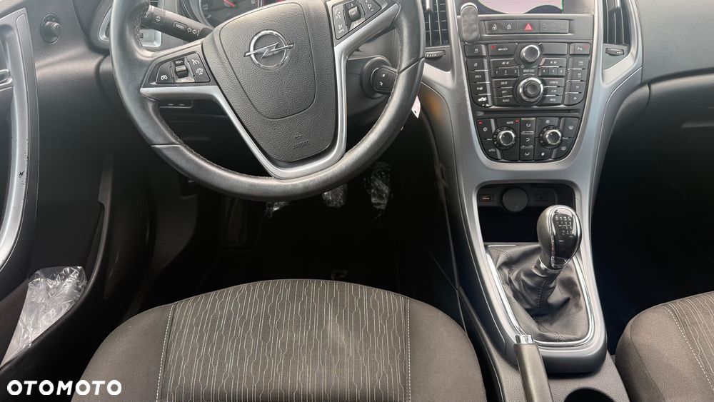 Opel Astra 1.6 CDTI Dynamic - 10