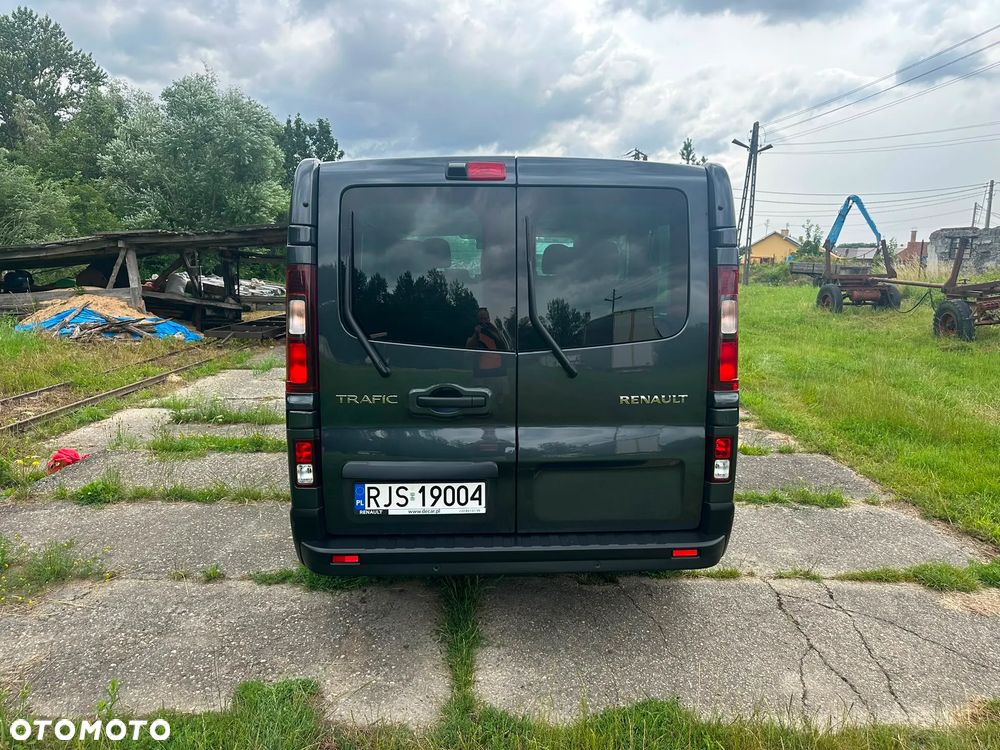Renault Trafic 2.0 dCi EDC - 4