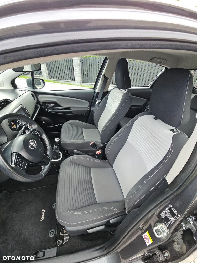 Toyota Yaris 1.5 Premium - 18