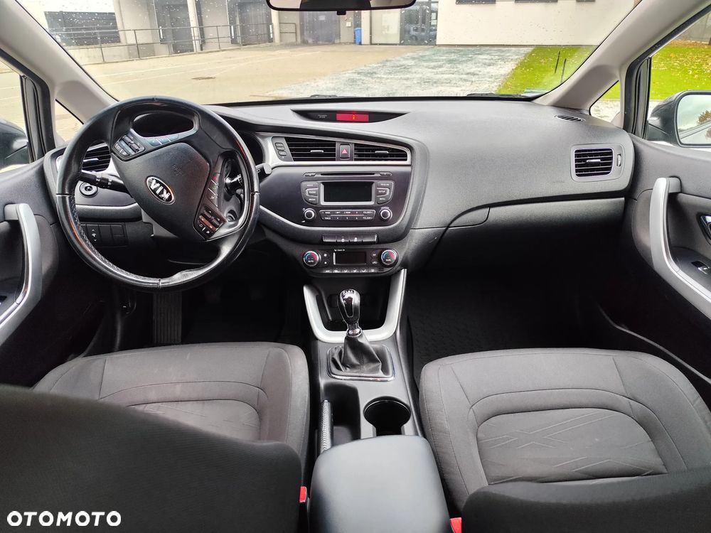 Kia Ceed Cee'd Kombi 15-18 - 14