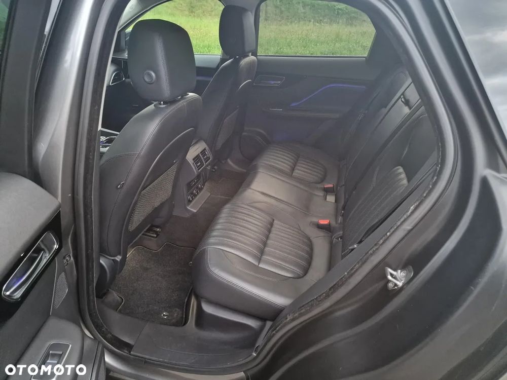 Jaguar F-Pace 2.0 i4D AWD Portfolio - 17