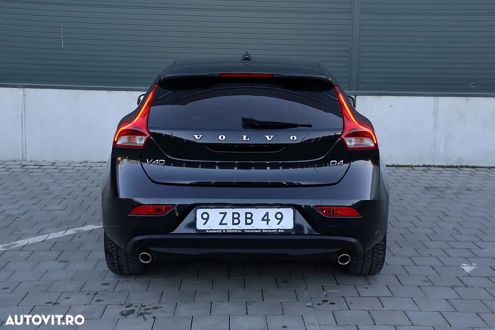 Volvo V40 D4 Summum - 5