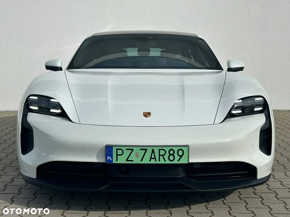 Porsche Taycan Standard - 9
