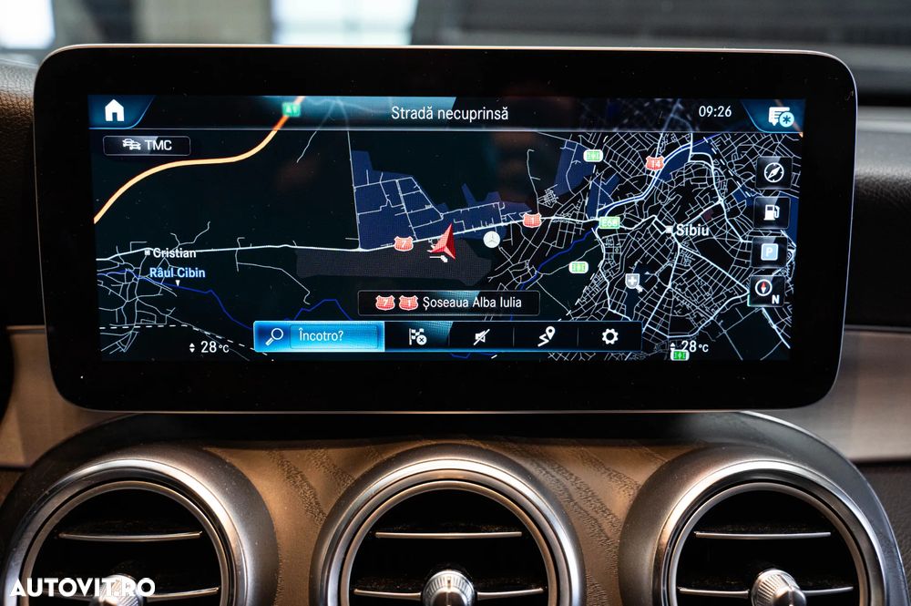 Mercedes-Benz GLC 300 4MATIC 9G-TRONIC AMG Line - 16