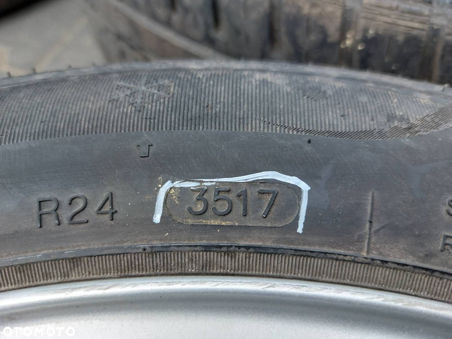 FELGI ALUMINIOWE 4 SZT 5x120 7Jx16 ET44 FI72,6 BMW E46 6769401 - 3