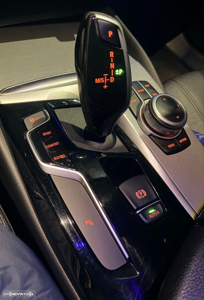 BMW 520 Gran Turismo - 7