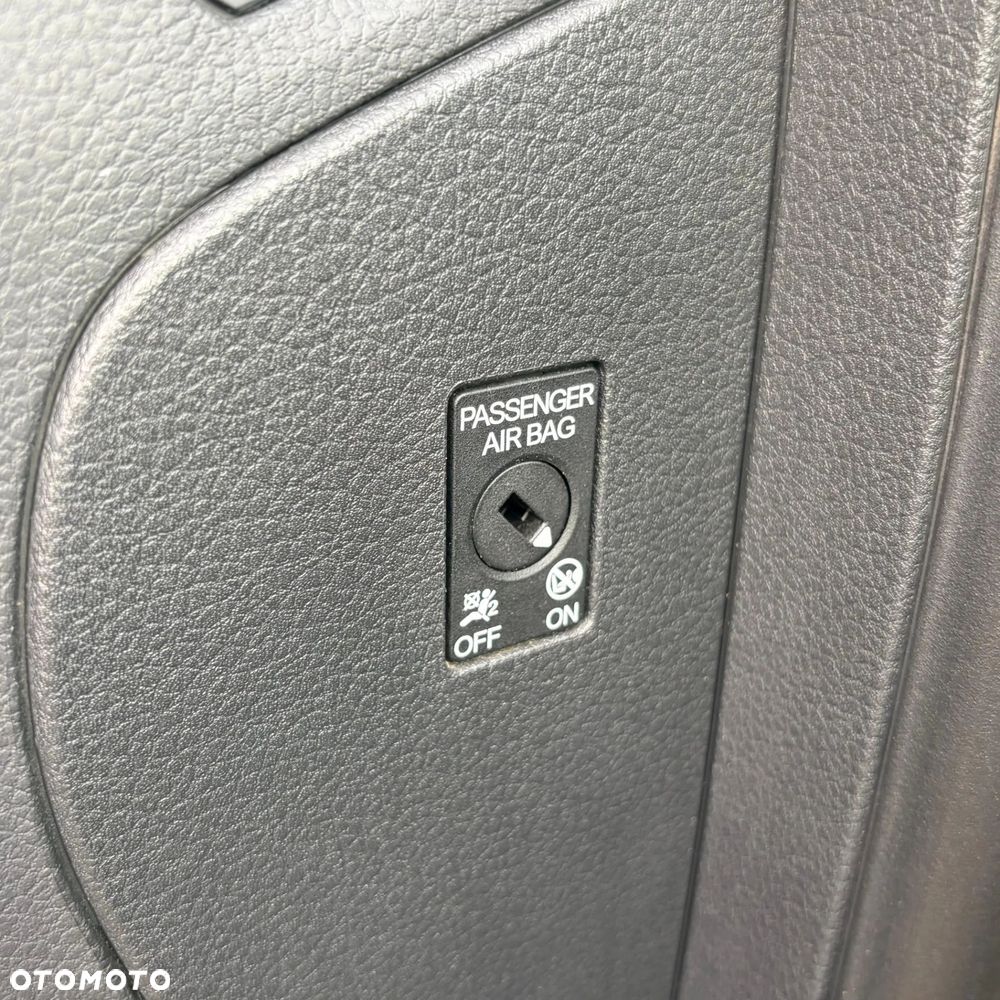Volkswagen Multivan 2.0 TDI L1 Comfortline - 23