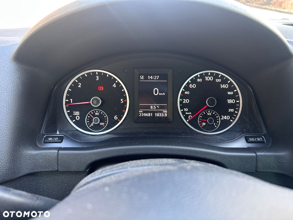 Volkswagen Tiguan 2.0 TDI DPF BlueMotion Technology Exclusive - 16