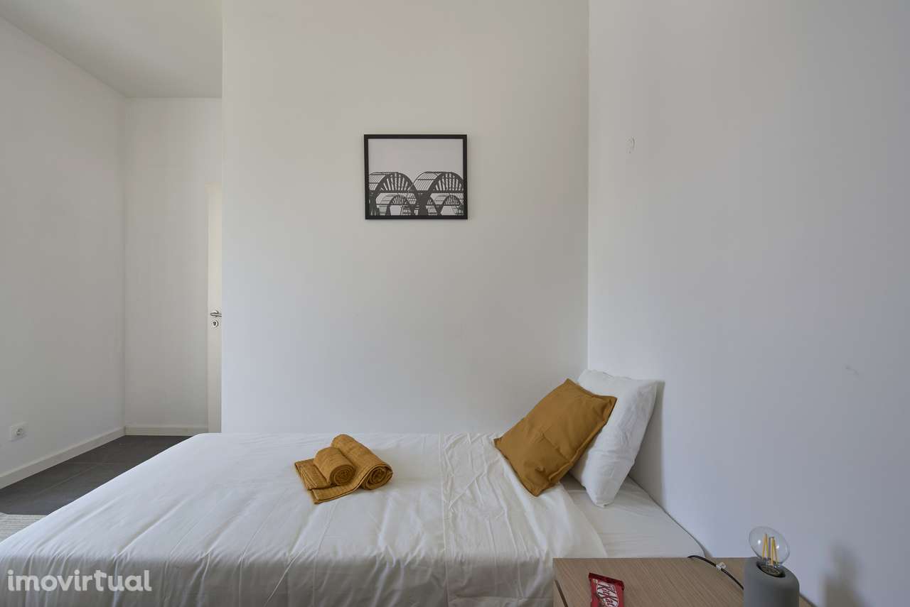 Quarto na Penhas de França - Grande imagem: 2/12