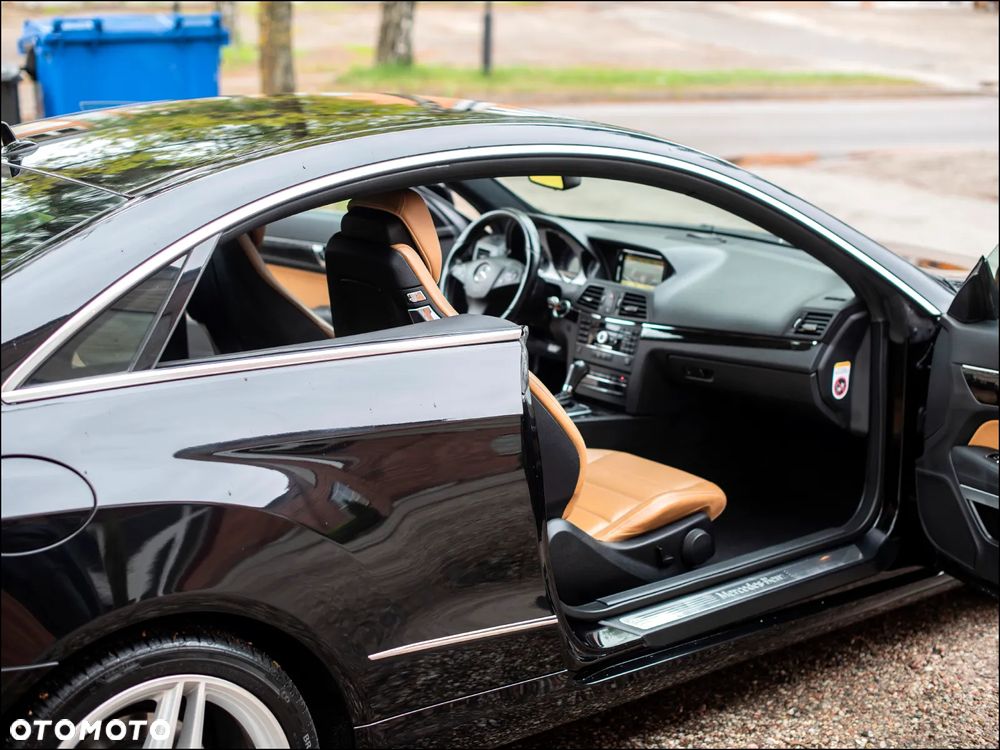 Mercedes-Benz Klasa E 250 BlueEFFICIENCY 7G-TRONIC Avantgarde - 12