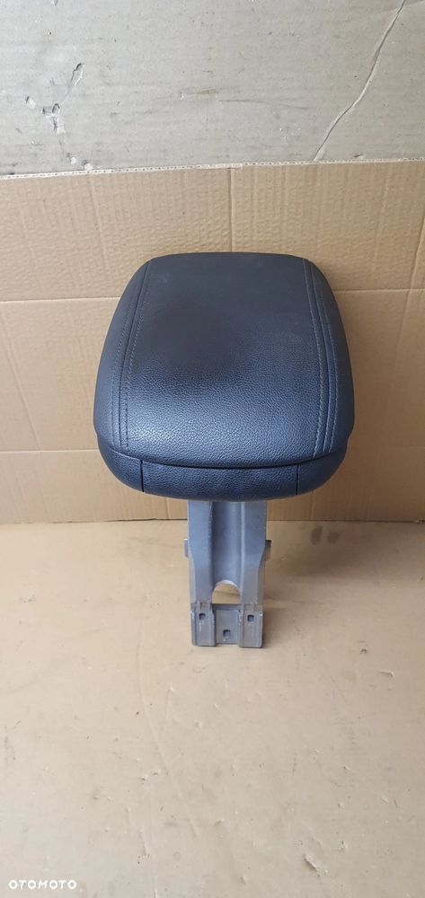 Podłokietnik skórzany skóra Opel Zafira C 9928009958 - 1