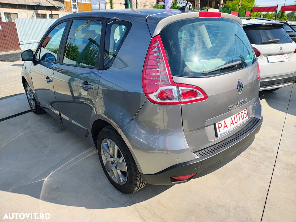 Renault Scenic - 18
