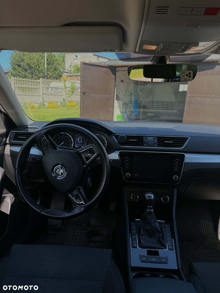 Skoda Superb 1.8 TSI Active - 9