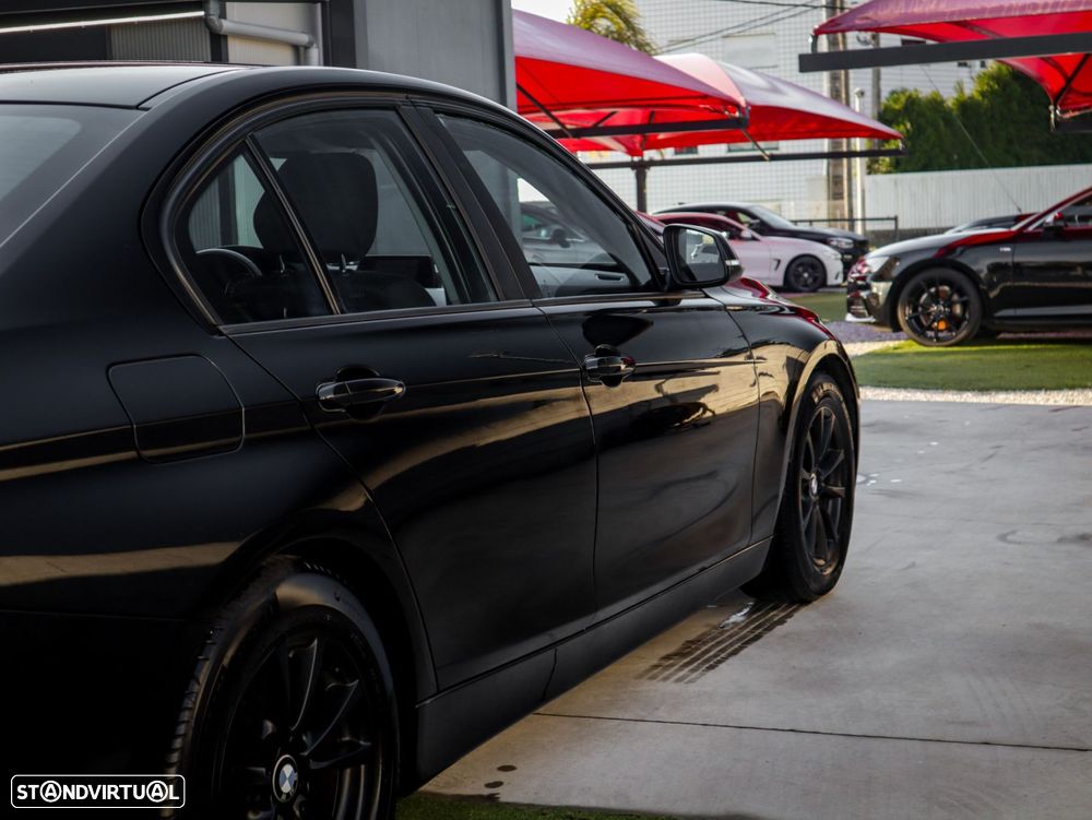 BMW 320 d EfficientDynamics Auto Line Sport - 7