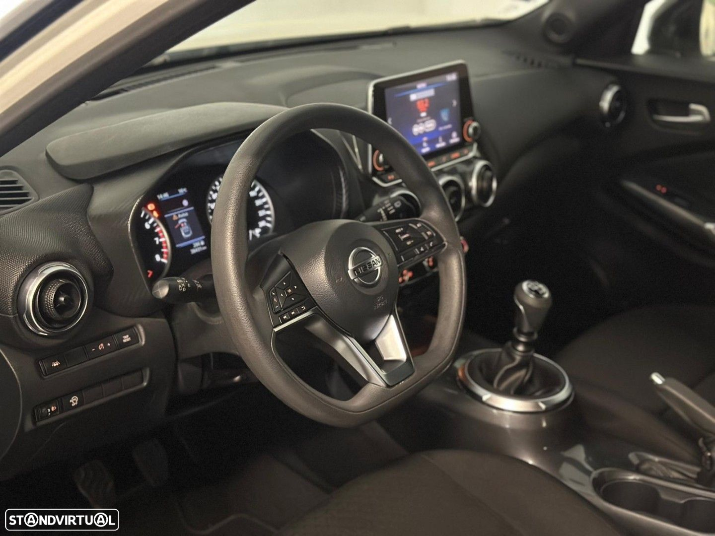 Nissan Juke 1.0 DIG-T N-Connecta - 10
