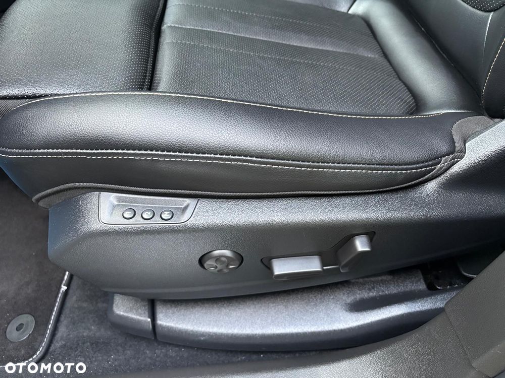 Opel Grandland X Plug-in-Hybrid4 1.6 DI Start/Stop Ultimate - 34