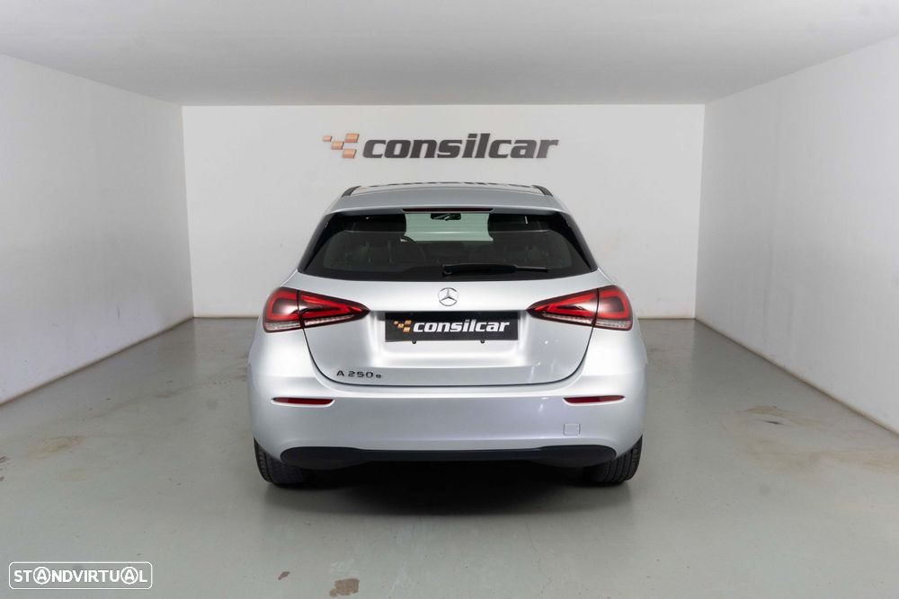 Mercedes-Benz A 250 e Progressive - 6