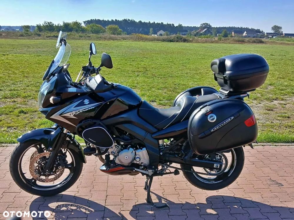 Suzuki V-STROM - 1