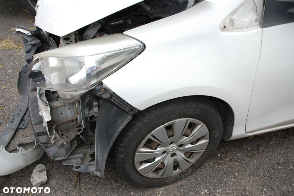 Toyota Yaris 1.0 Active - 5
