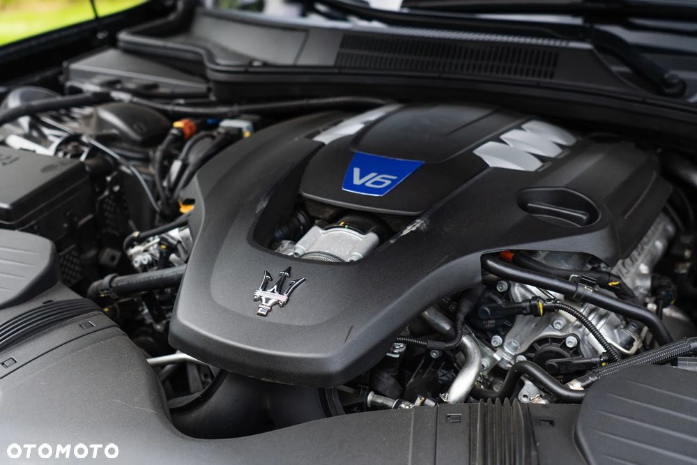 Maserati Quattroporte Modena Q4 - 16