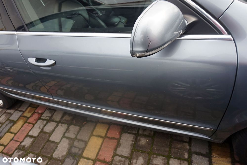 DRZWI PRZEDNIE PRAWE SUPERB II 3T KOMBI LF8L  SREBRNY SKODA 2008-2013 - 3