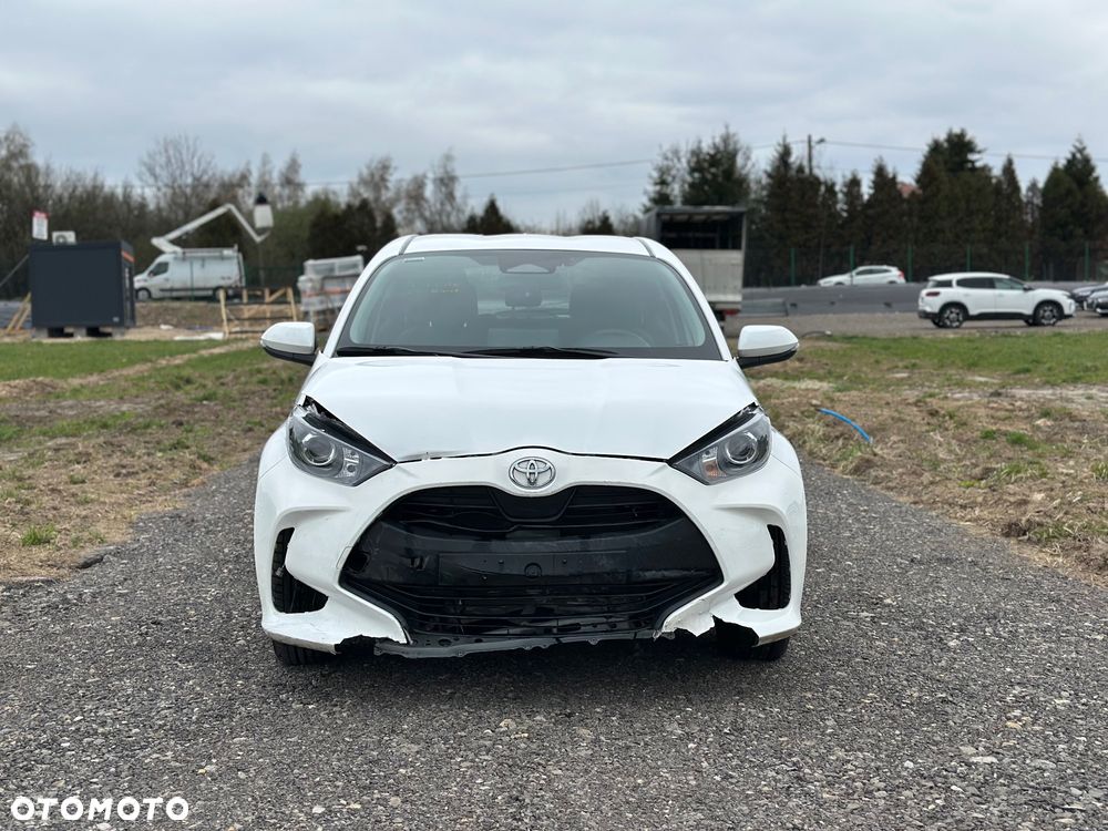 Toyota Yaris - 4