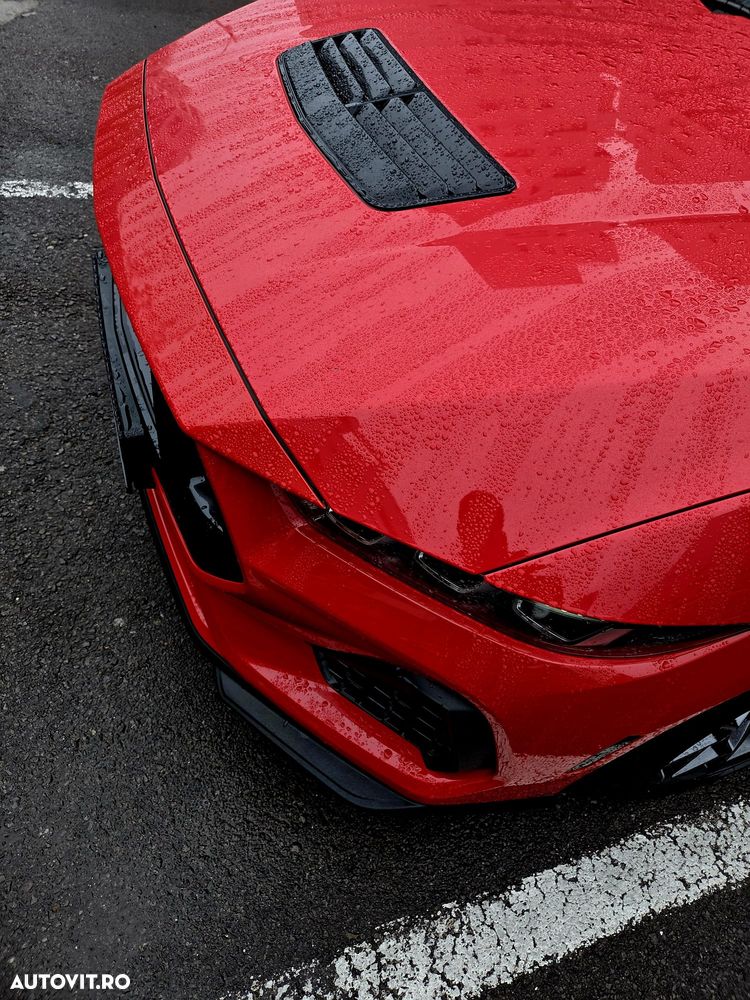 Ford Mustang - 9