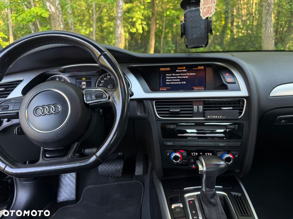 Audi A4 Limousine - 28