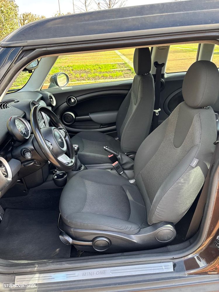 MINI Clubman One - 14