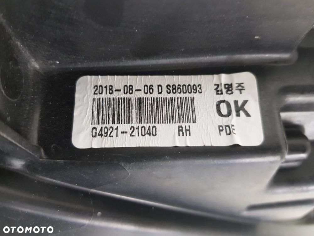 LAMPA PRAWA PRZEDNIA PRZÓD SOCZEWKA HYUNDAI I30 3 III FASTBACK 17- ORYGINAŁ EUROPA CZARNA CIEMNA H7 - 10